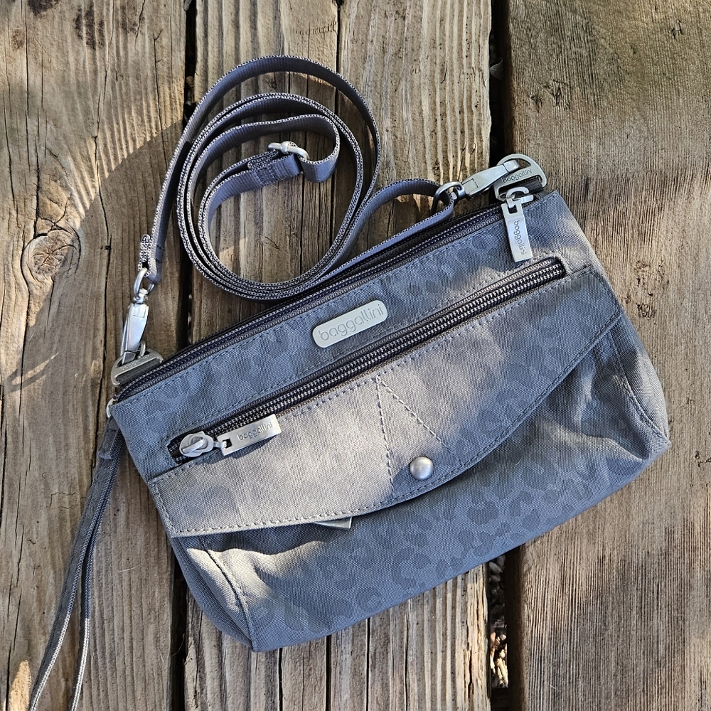 Pewter Cheetah Embossed Plaza Mini by Baggallini